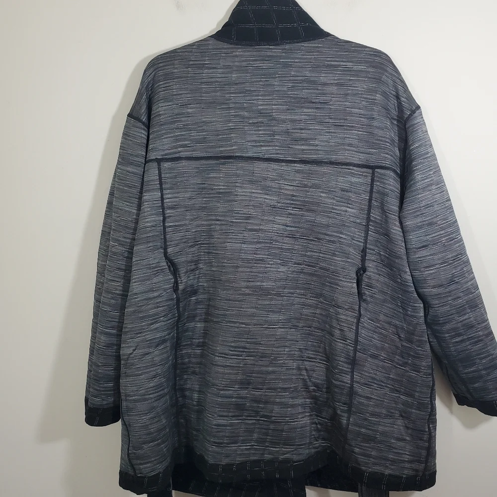 Nike Black Open-Front Cardigan Sweater - Picture 10 of 15